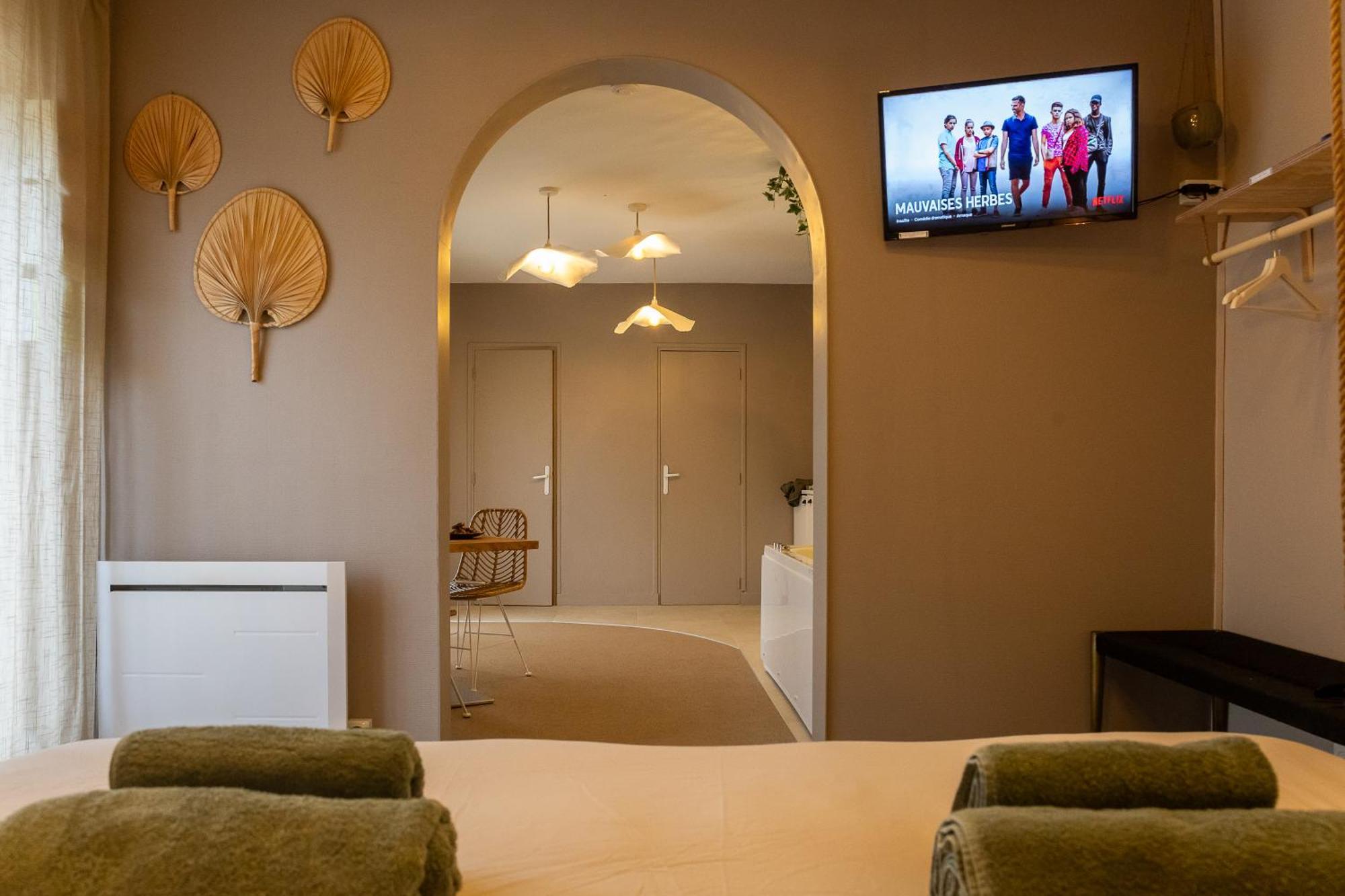 Love Room Suite Bali - Auray En Bretagne Brech Exteriör bild